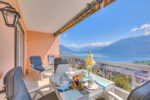 Family Apartment, 2 Bedrooms, 2 Bathrooms, Mountainside (Casa Monti Belvedere with Pool +) | Outdoor dining
