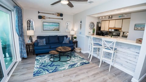 Welcome to the Beach Condo!