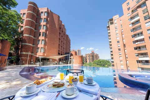 Outdoor pool, pool umbrellas