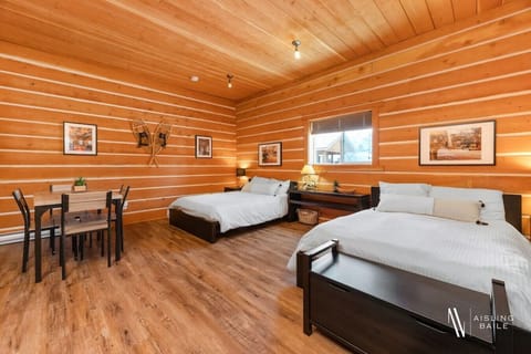 Studio space with two queen beds.