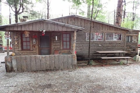 Cabin 18 is a large 2 bedroom, 1 bath and can sleep up to 6 people