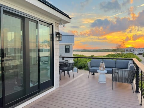 Deck with views to Potter's Pond and Matunuck State Beach