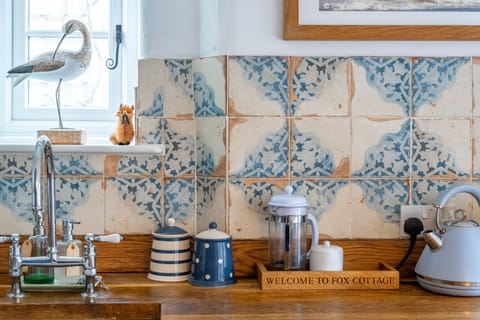 Ground floor: Elegant kitchen detail