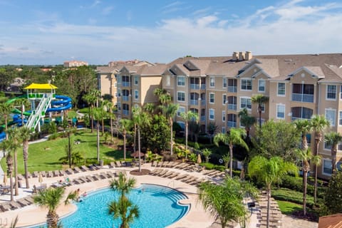 Windsor Hills Resort Pool, Splash Pad and water slide area