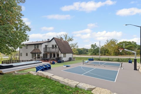 Sport court
