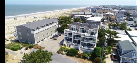 Center townhouse