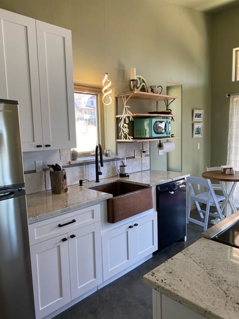 Kitchen, dining area