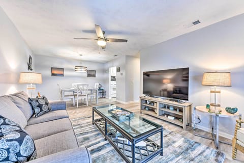 Fernandina Beach Vacation Rental | 2BR | 1BA | 1,053 Sq Ft | Stairs Required