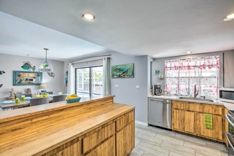 Dining Area | Kitchen | Dishwasher