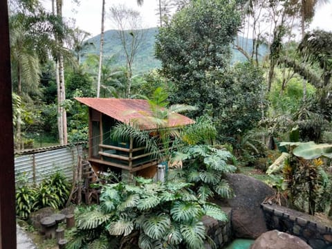 Family Cottage, 4 Bedrooms, Mountain View | Living area | TV