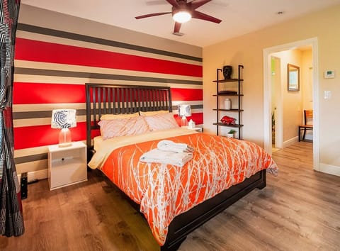 Newly renovated studio apartment