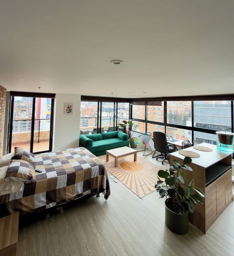 Loft, 1 Bedroom, Balcony, City View | Living room
