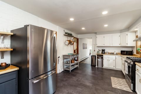 Large fully stocked kitchen