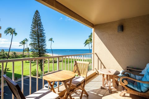 Enjoy the ocean view from the 4th floor lanai (balcony)