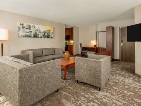 Premium bedding, pillowtop beds, individually decorated