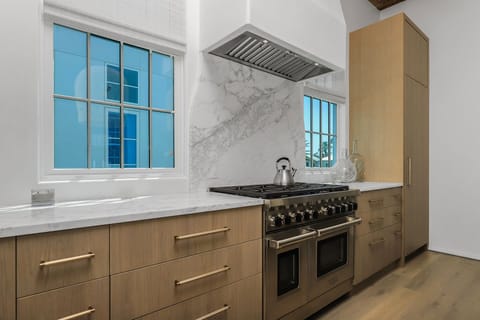 Ocean - Seacrest - Second Floor - Kitchen