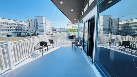 Deluxe Room, 1 Queen Bed with Sofa bed, Sea View | Terrace/patio