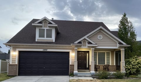 Front of the house 