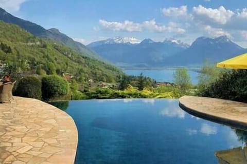 Infinity pool 