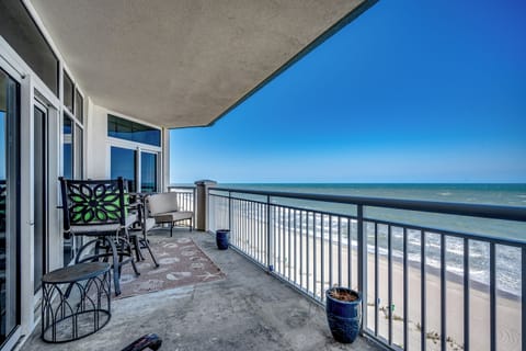 Ocean Blue 902 balcony