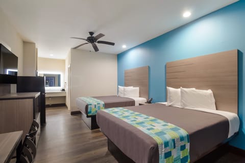 Standard Double Room, 2 Double Beds | Desk, laptop workspace, iron/ironing board, free WiFi