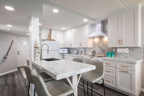 Beautiful kitchen to create your next masterpiece--or to serve to-go food from