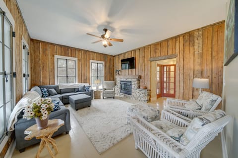 Loon Lake Vacation Rental | 4BR | 2.5BA | 2,500 Sq Ft | Steps Required