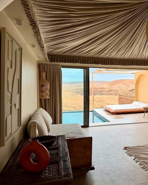 Executive Villa, Private Pool | Egyptian cotton sheets, premium bedding, pillowtop beds, minibar