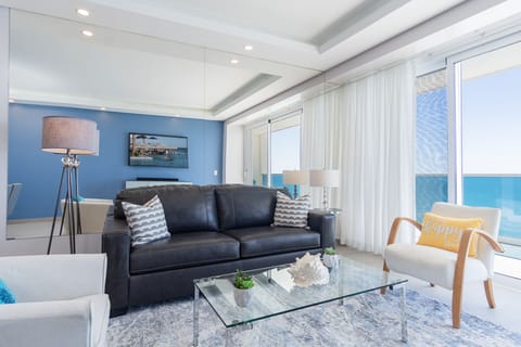 Sofa and seating in the living room.