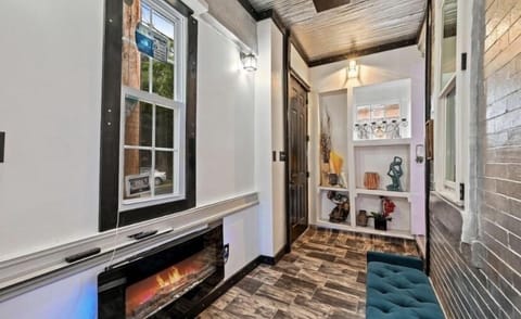 Luxury House | Living area | Smart TV, Netflix, Hulu, streaming services