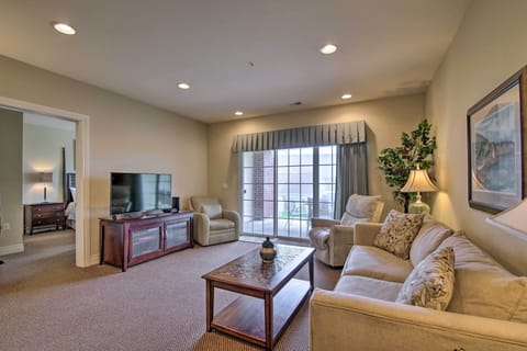 Branson Vacation Rental | 3BR | 3BA | Step-Free Access | 1,234 Sq Ft