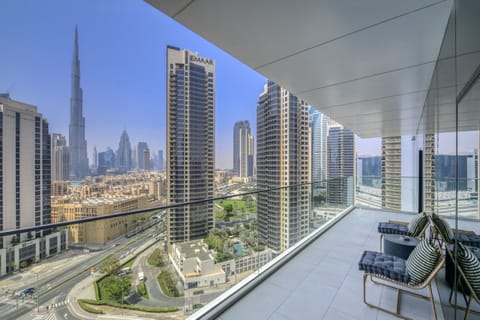 Scenic holiday rental with stunning Burj Khalifa views in Downtown Dubai