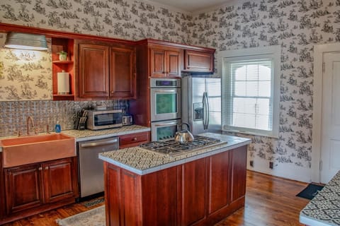 The Manor 1885 Altamont (1750)