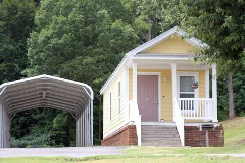 This is Cottage #2 at Fisherman's Landing equipped with your very own vehicle or boat shelter that has lights, electricity, and water. The boat shelter is 16' wide x 36' long.