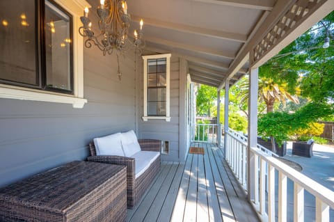 Littlefield 1890 Victorian Retreat (247)