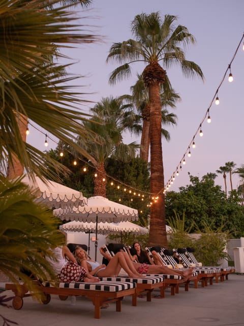 Outdoor pool, free cabanas, pool umbrellas