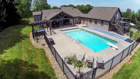 The Rockwall House - a resort-like vacation home!