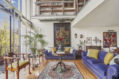 Living Room with incredible view.