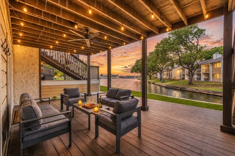 Summertime by the lake - your private escape awaits!
