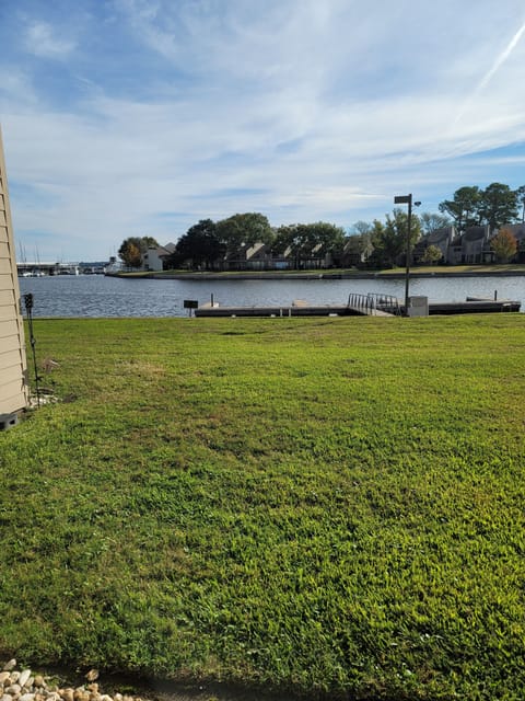 Park your boat or jet ski steps away at the dock for the weekend!