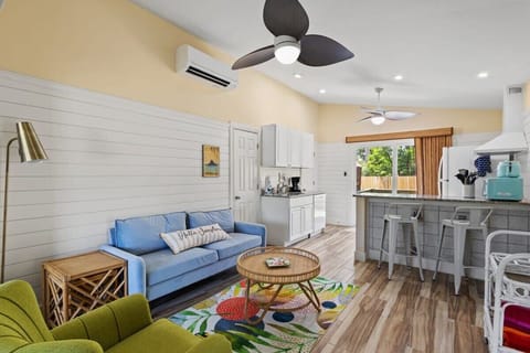 Bright and cheerful living area with beautiful coastal décor