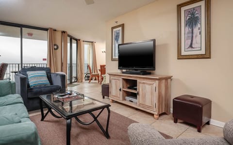 Phoenix V 707, Orange Beach, Alabama, beach front, 1 bedroom condominium on the 7th floor