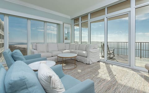 Phoenix Orange Beach II 1005, Orange Beach, Alabama, beach front, 4 bedroom condominium on the 10th floor