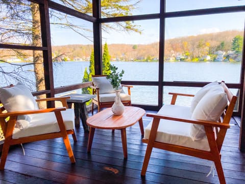 Covered Mahogany deck, perfect for drinks and hanging out 