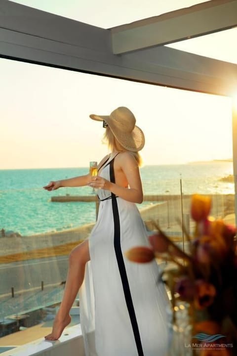 Luxury Suite, Sea View | Premium bedding, laptop workspace, soundproofing, free WiFi