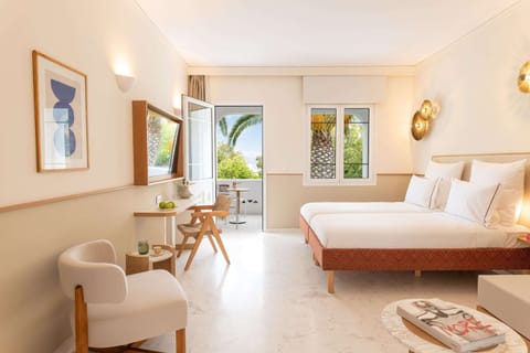 Deluxe Bungalow Garden View | Pillowtop beds, desk, soundproofing, free WiFi