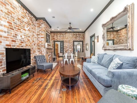 Waldburg Terrace living area with sleeper sofa and TV