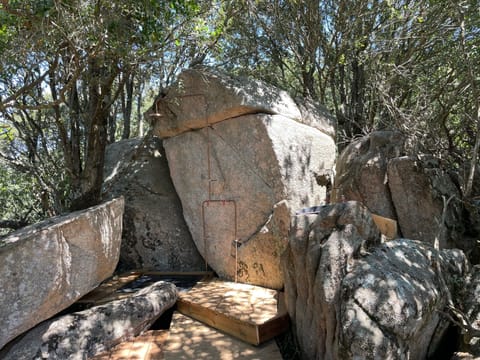 Douche extérieur sur rochers & Maquis 
