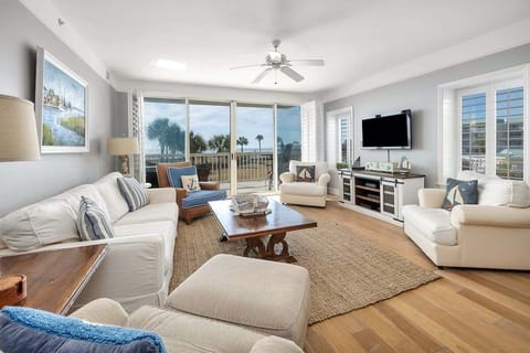Saint Simons Grand 126 - Living Space with Stunning Direct Oceanfront View