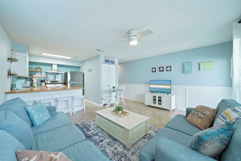 Welcome. to Good Vibes! Recently Updated and located in West PCB!